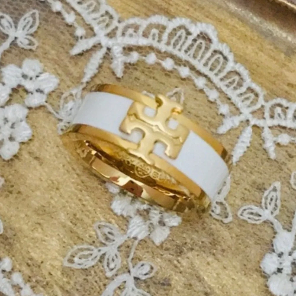 Tory Burch bring rich
